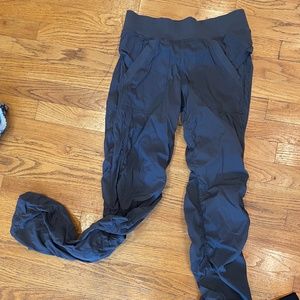 Lululemon light weight jogging pants